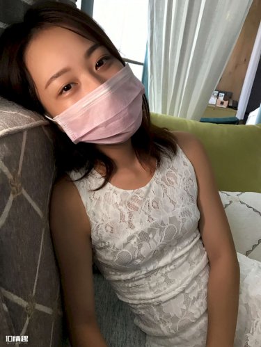 新疆女RAPPER18岁欢迎你